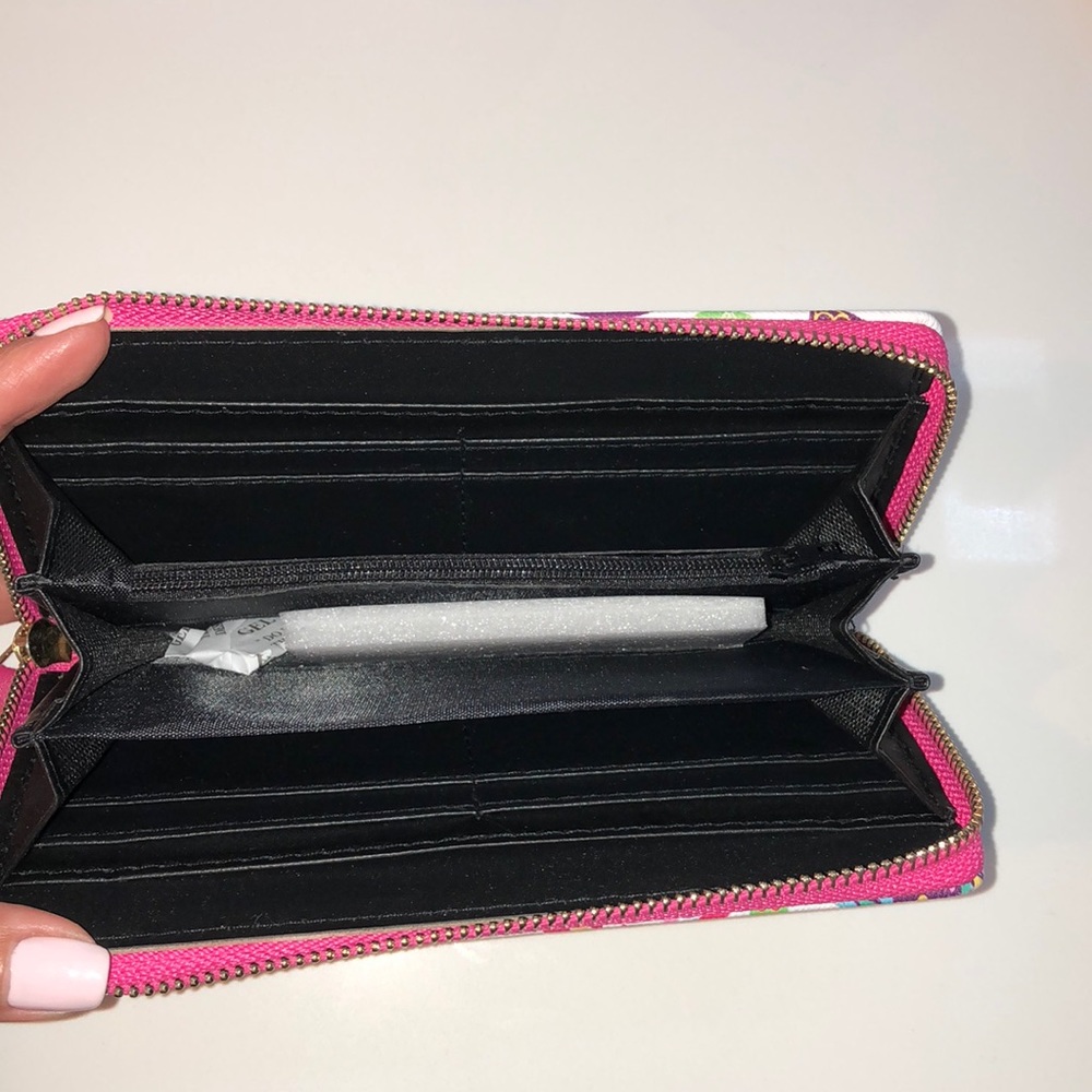 Wallet - Picture 4 of 8
